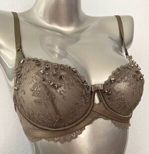 Victoria' Secret Designer Collection Nwt Swarovski Crystal Bling Unlined Bra 32C